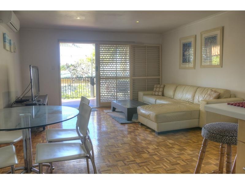 1/16 Margit Crescent, Sunrise Beach QLD 4567