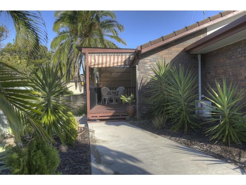 1/16 Margit Crescent, Sunrise Beach QLD 4567