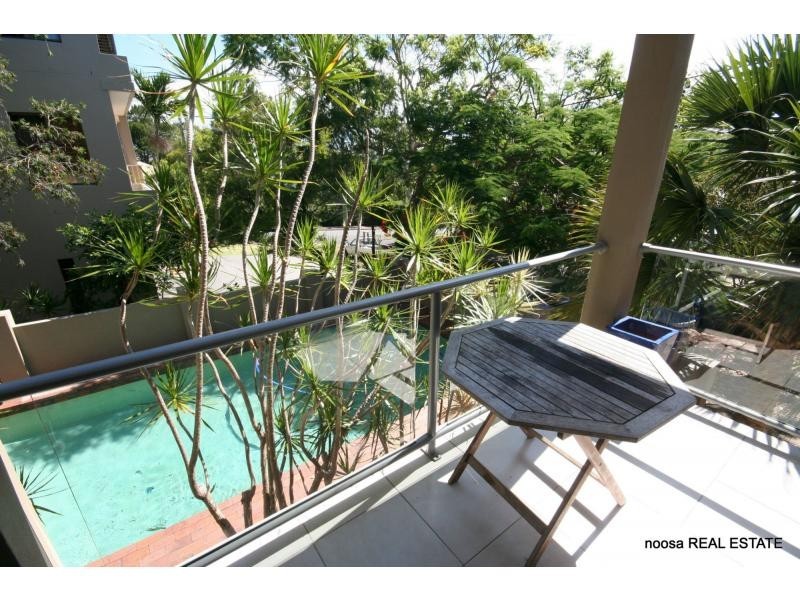 1/4 Attunga Heights, Noosa Heads QLD 4567