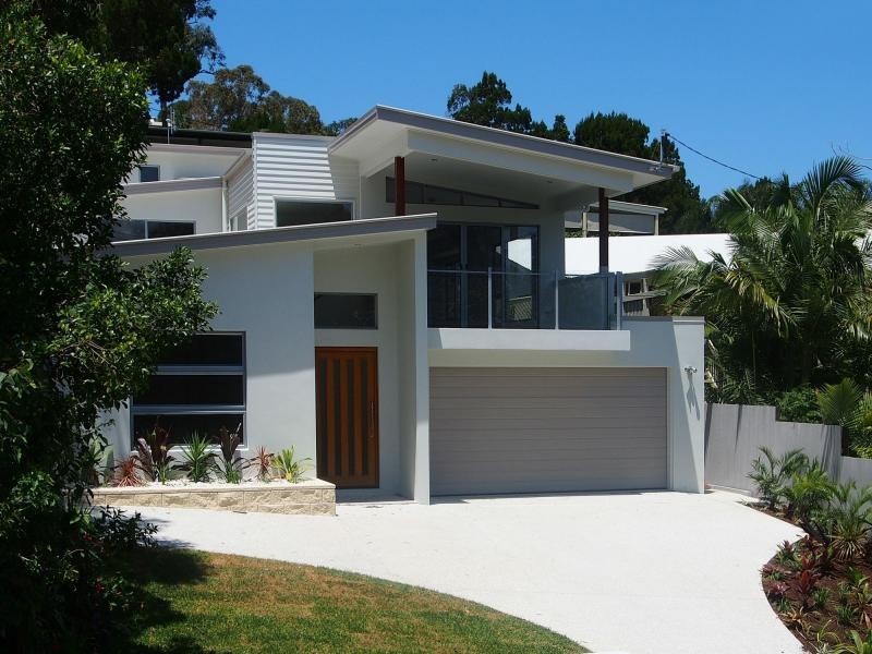 18 Berrima Row, Noosa Heads QLD 4567