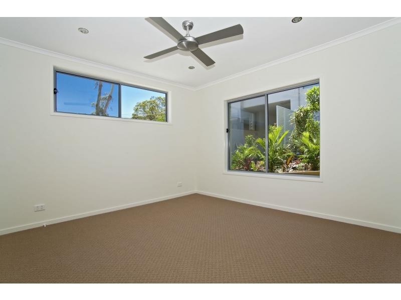 18 Berrima Row, Noosa Heads QLD 4567