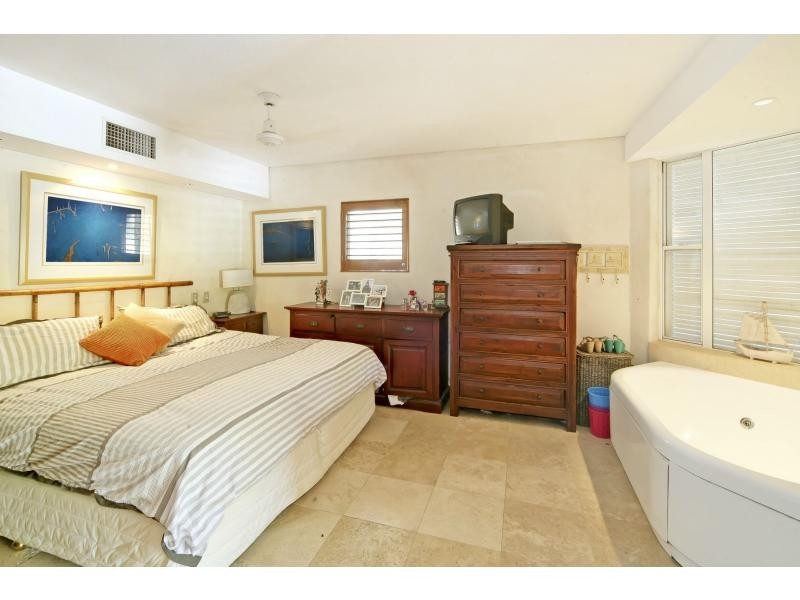 16 Noosa Drive, Noosa Heads QLD 4567