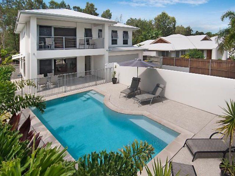 10 Waterside Court, Noosa Waters QLD 4566