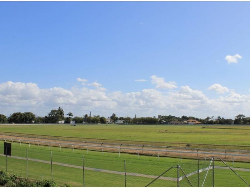 Duplex 1/33 Makybe Diva Drive, Ooralea QLD 4740