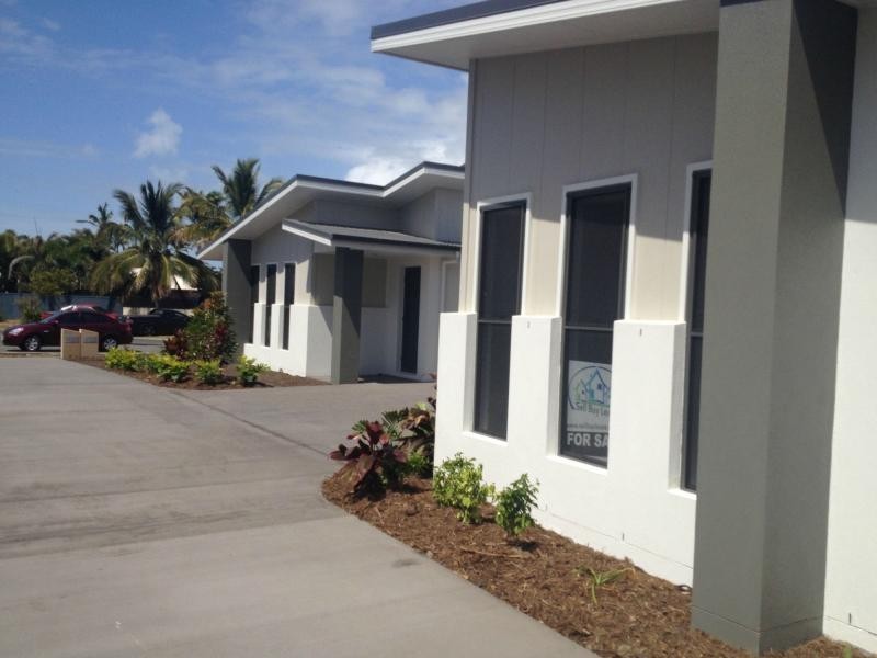 Duplex 2 //7 Comino Court, South Mackay QLD 4740