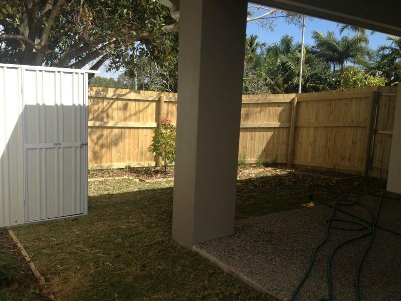 Duplex 2 //7 Comino Court, South Mackay QLD 4740