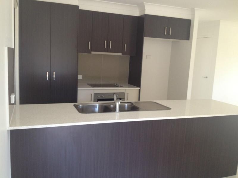 Duplex 1/39 Downie Avenue, Bucasia QLD 4750