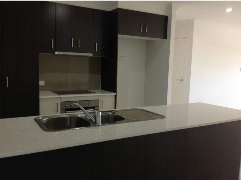 Duplex 2/39 Downie Avenue, Bucasia QLD 4750