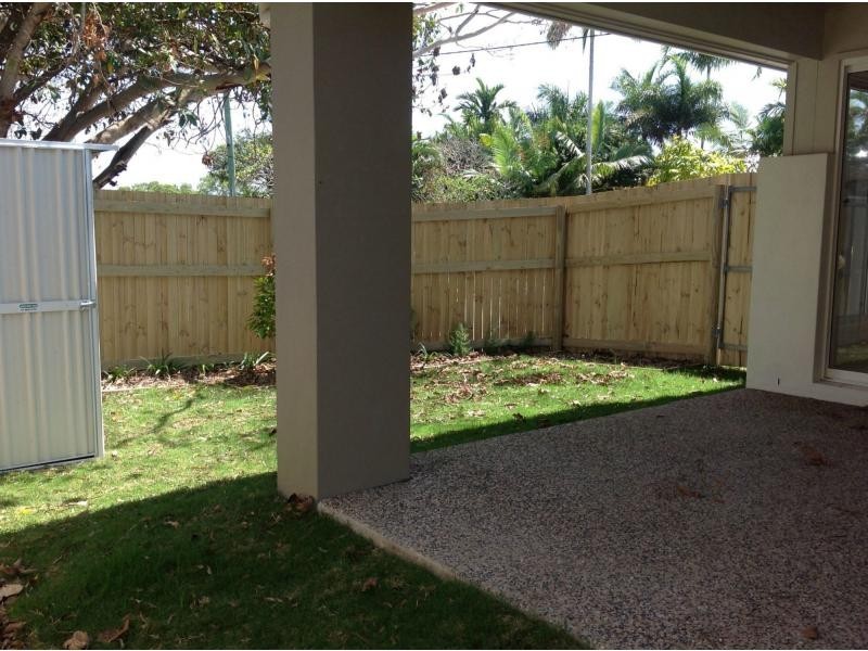 Duplex 2/39 Downie Avenue, Bucasia QLD 4750