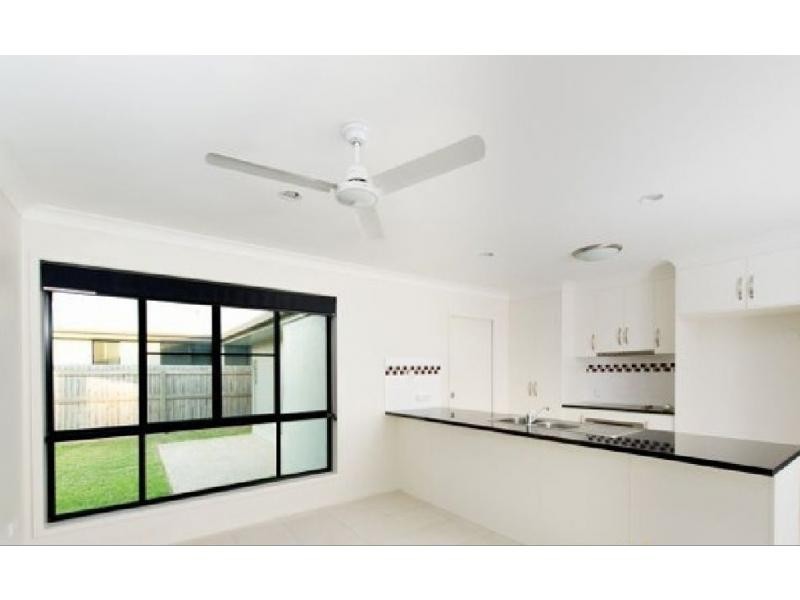 13 Shanks Street, Bucasia QLD 4750