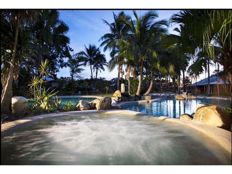 1 Griffin Drive, Bucasia QLD 4750