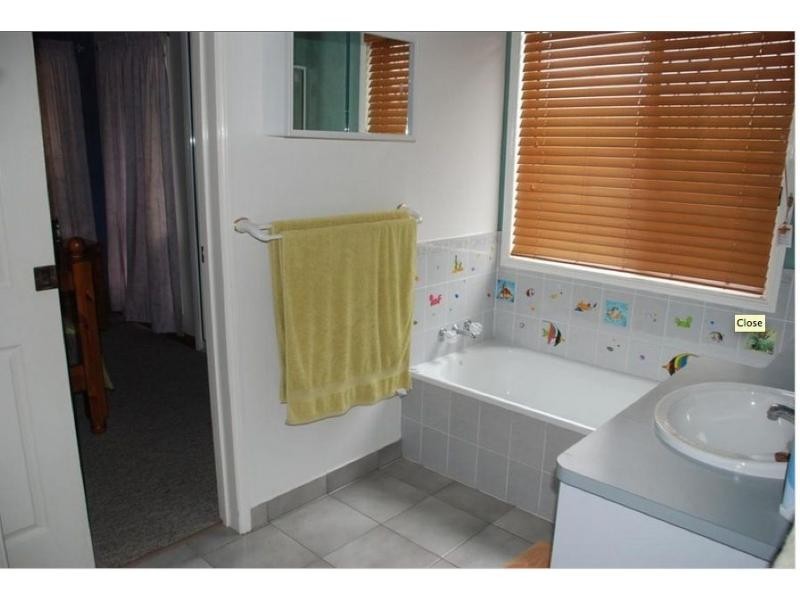 5 Dapplewood Close, Andergrove QLD 4740