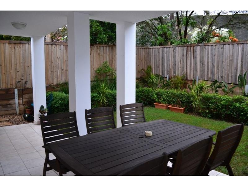 2/58 Moore Street, Morningside QLD 4170