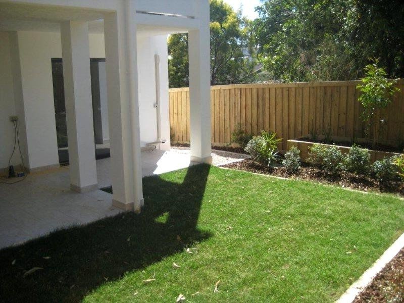 2/58 Moore Street, Morningside QLD 4170