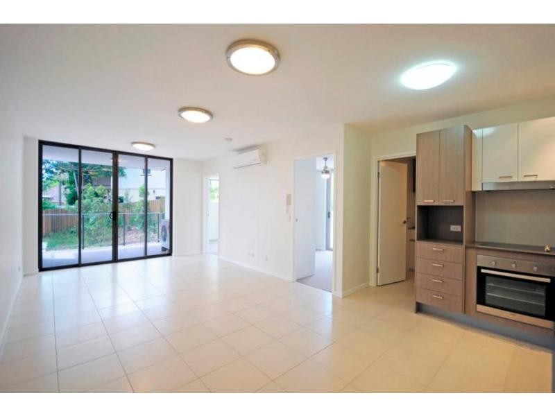 11 Riding Road, Hawthorne QLD 4171