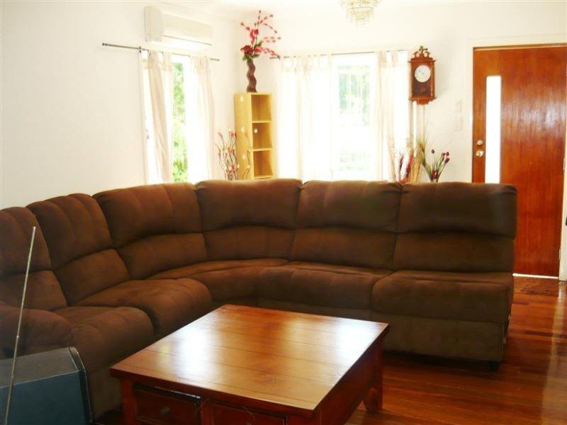 91 Fairfield Road, Fairfield QLD 4103