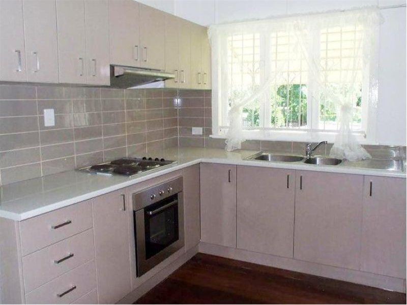 91 Fairfield Road, Fairfield QLD 4103