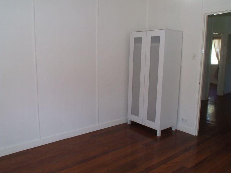 91 Fairfield Road, Fairfield QLD 4103