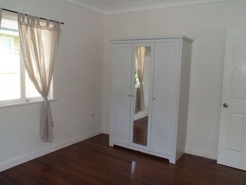 91 Fairfield Road, Fairfield QLD 4103