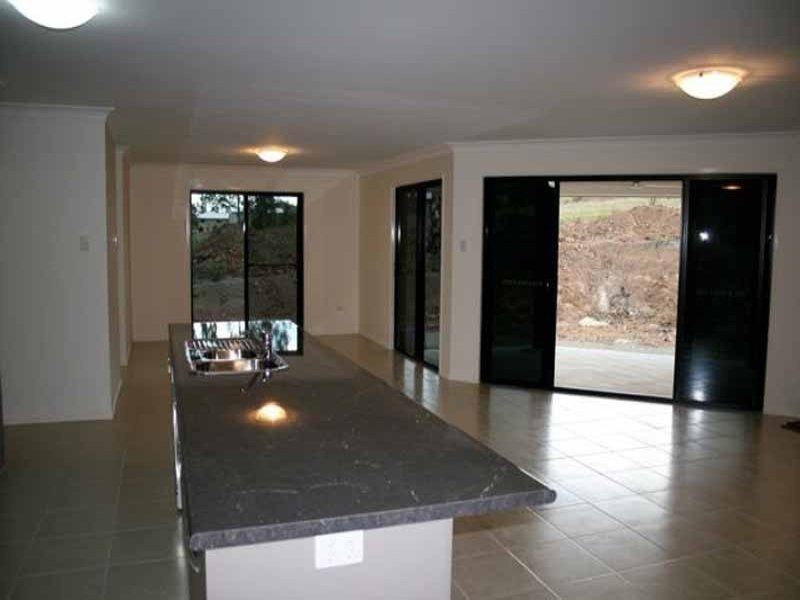4 Ronald Crescent, Benaraby QLD 4680