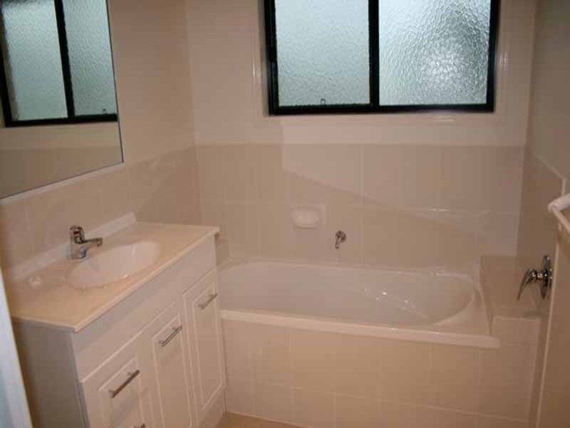 4 Ronald Crescent, Benaraby QLD 4680