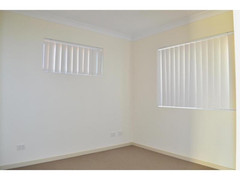 9 Victor Street, Holland Park QLD 4121