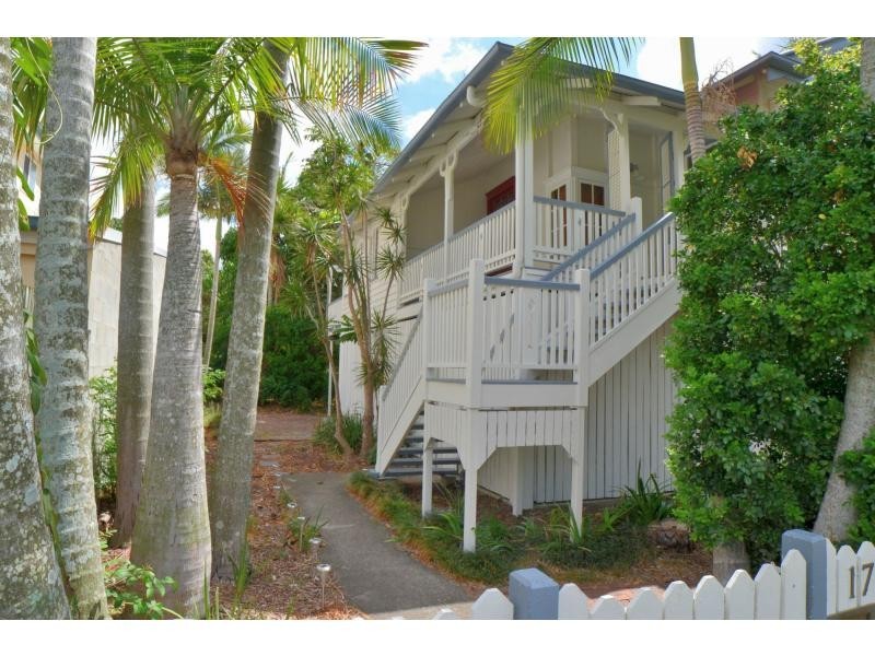 17 Eton Street, Bulimba QLD 4171