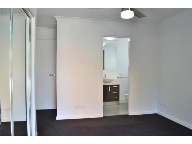 1/101 Chaucer Street, Moorooka QLD 4105