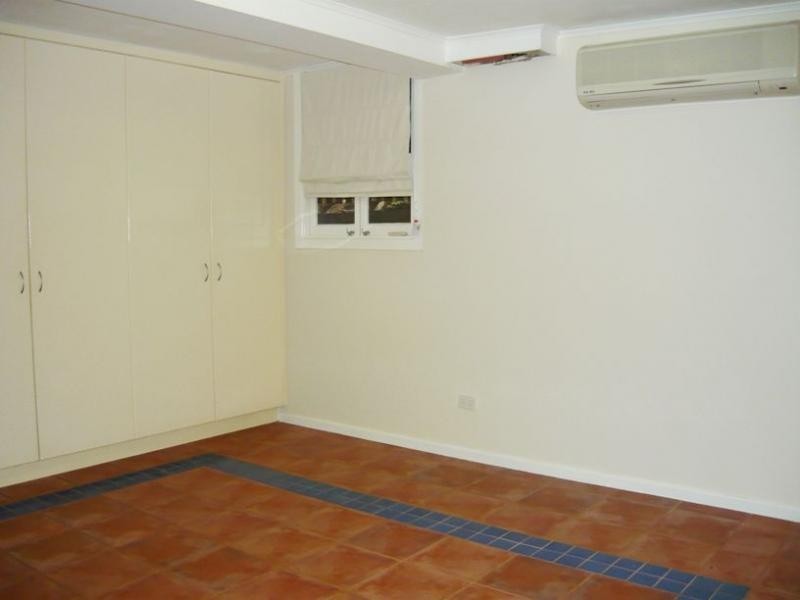 33 Ellena Street, Paddington QLD 4064