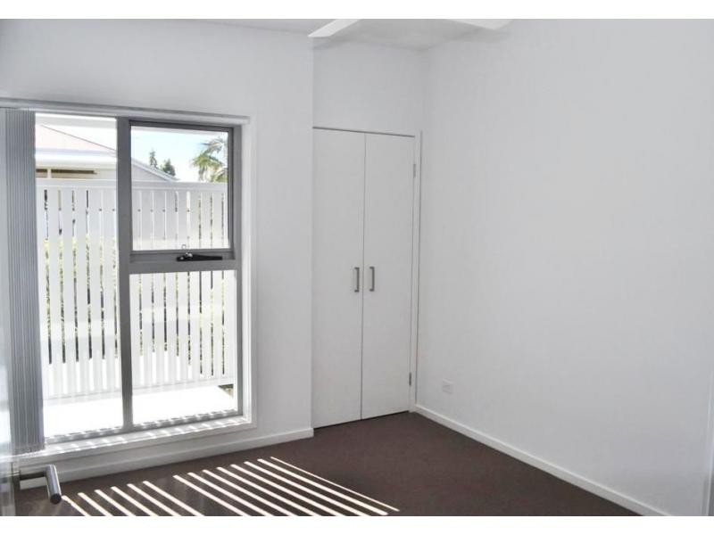 10/14 Military Close, Annerley QLD 4103