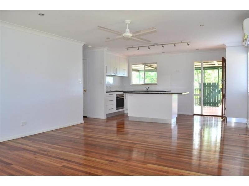 406 Clivedan Avenue, Corinda QLD 4075