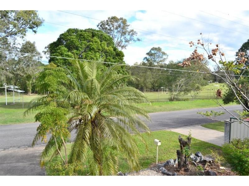 406 Clivedan Avenue, Corinda QLD 4075