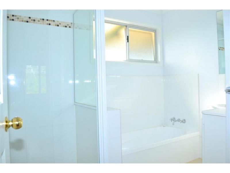 406 Clivedan Avenue, Corinda QLD 4075