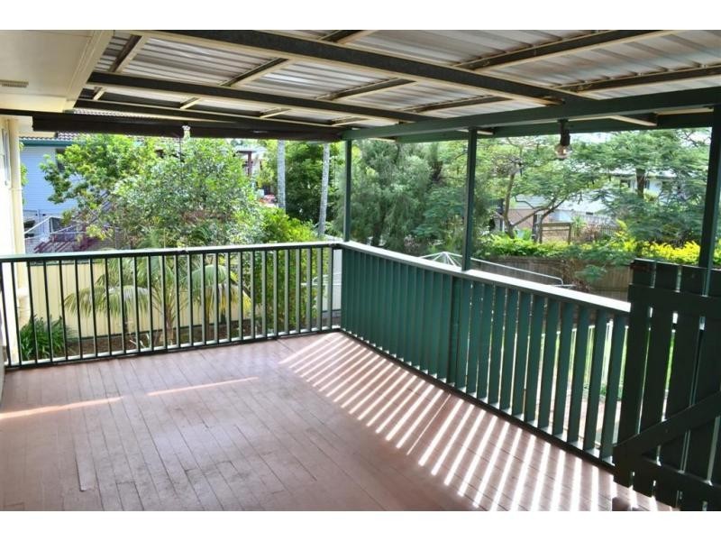 406 Clivedan Avenue, Corinda QLD 4075