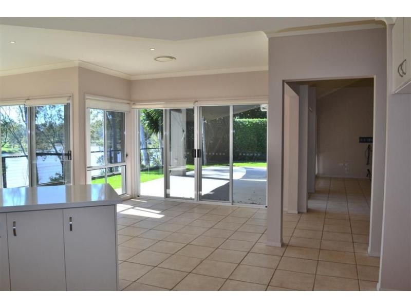 85 Daintree Place, Riverhills QLD 4074