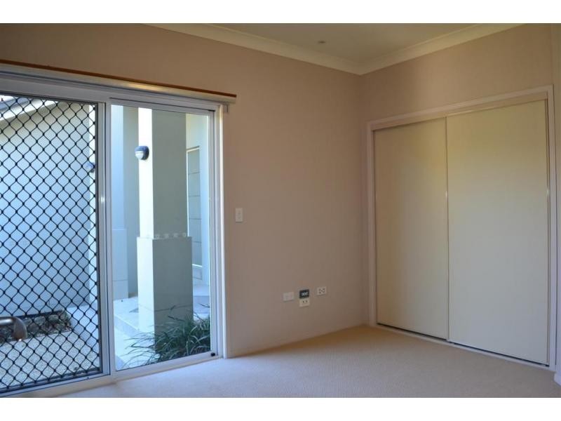 85 Daintree Place, Riverhills QLD 4074