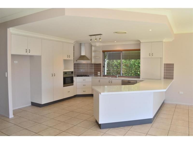 85 Daintree Place, Riverhills QLD 4074