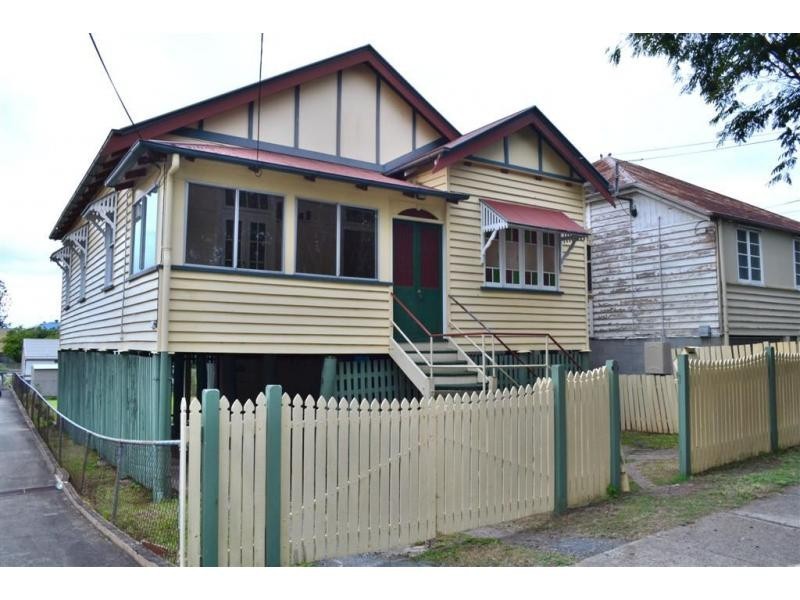 30 Gordon Street, Greenslopes QLD 4120