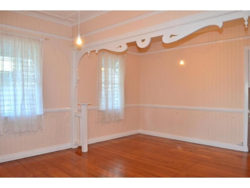 30 Gordon Street, Greenslopes QLD 4120