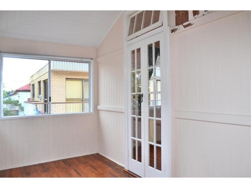 30 Gordon Street, Greenslopes QLD 4120