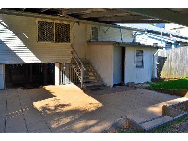 18 Grimes Street, Auchenflower QLD 4066