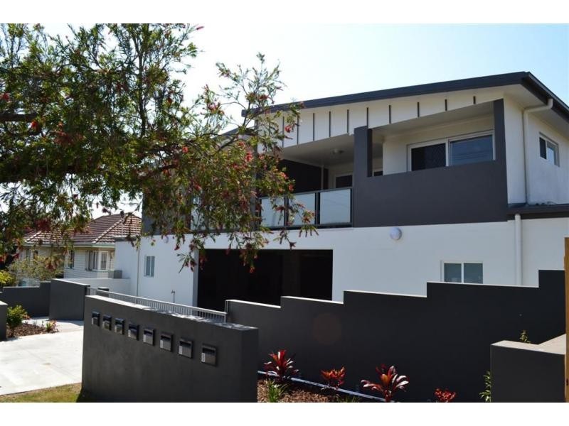 12 Lyon Street, Moorooka QLD 4105