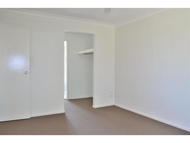 2/27 Daniella Drive, Marsden QLD 4132