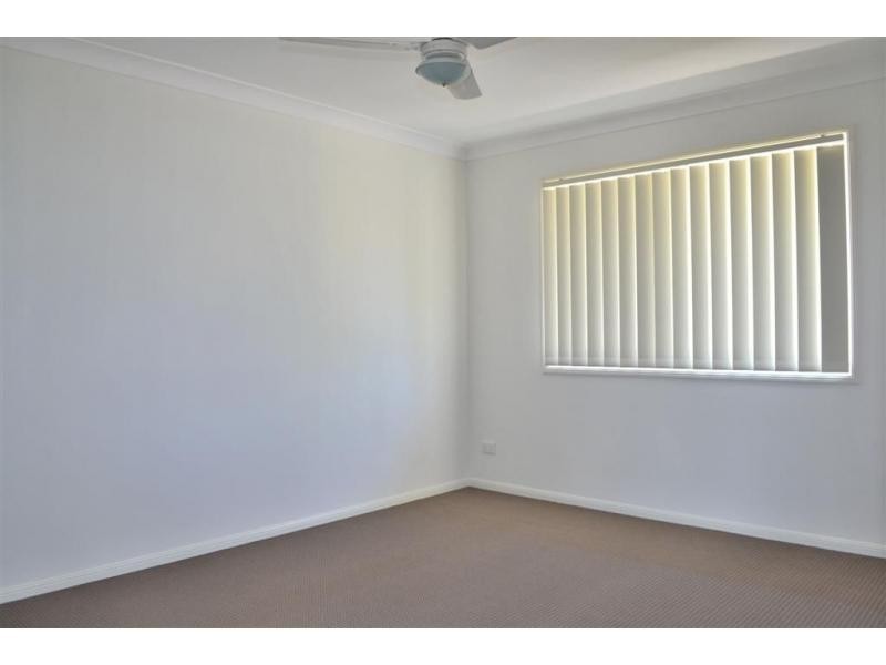 2/27 Daniella Drive, Marsden QLD 4132