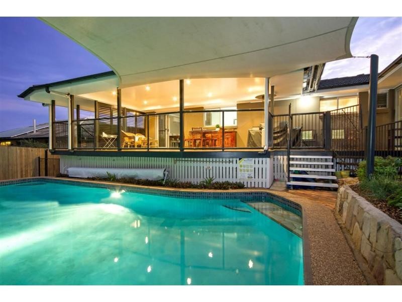 28 Tandanya Street, Mansfield QLD 4122