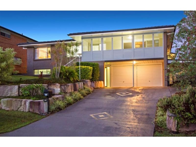 28 Tandanya Street, Mansfield QLD 4122