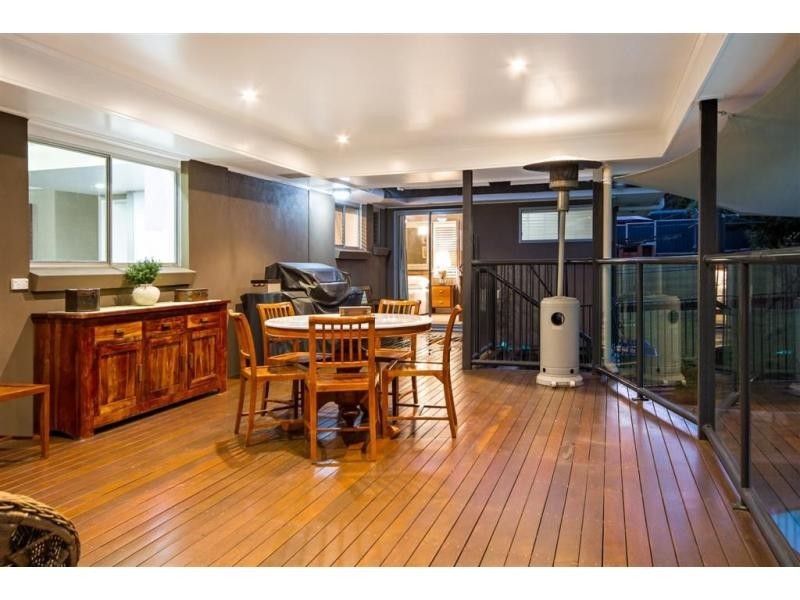 28 Tandanya Street, Mansfield QLD 4122