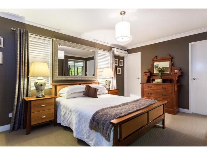 28 Tandanya Street, Mansfield QLD 4122