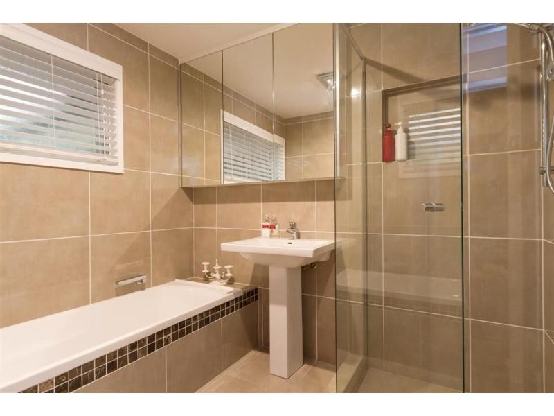 28 Tandanya Street, Mansfield QLD 4122