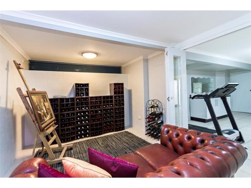 28 Tandanya Street, Mansfield QLD 4122